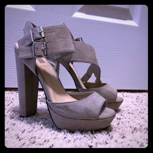 Super Cute Forever 21 Gray Suede Platform Heels